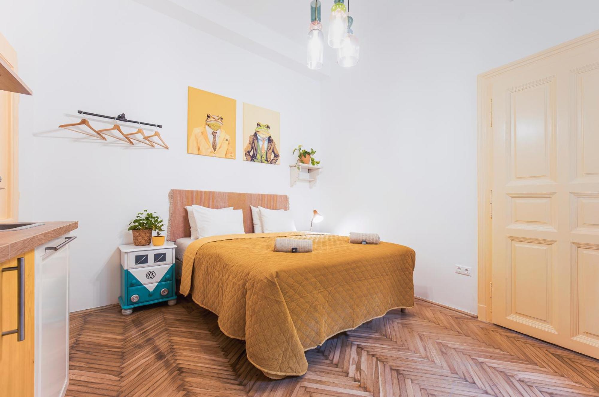 Budapestayz - Lonyay Studios Luaran gambar