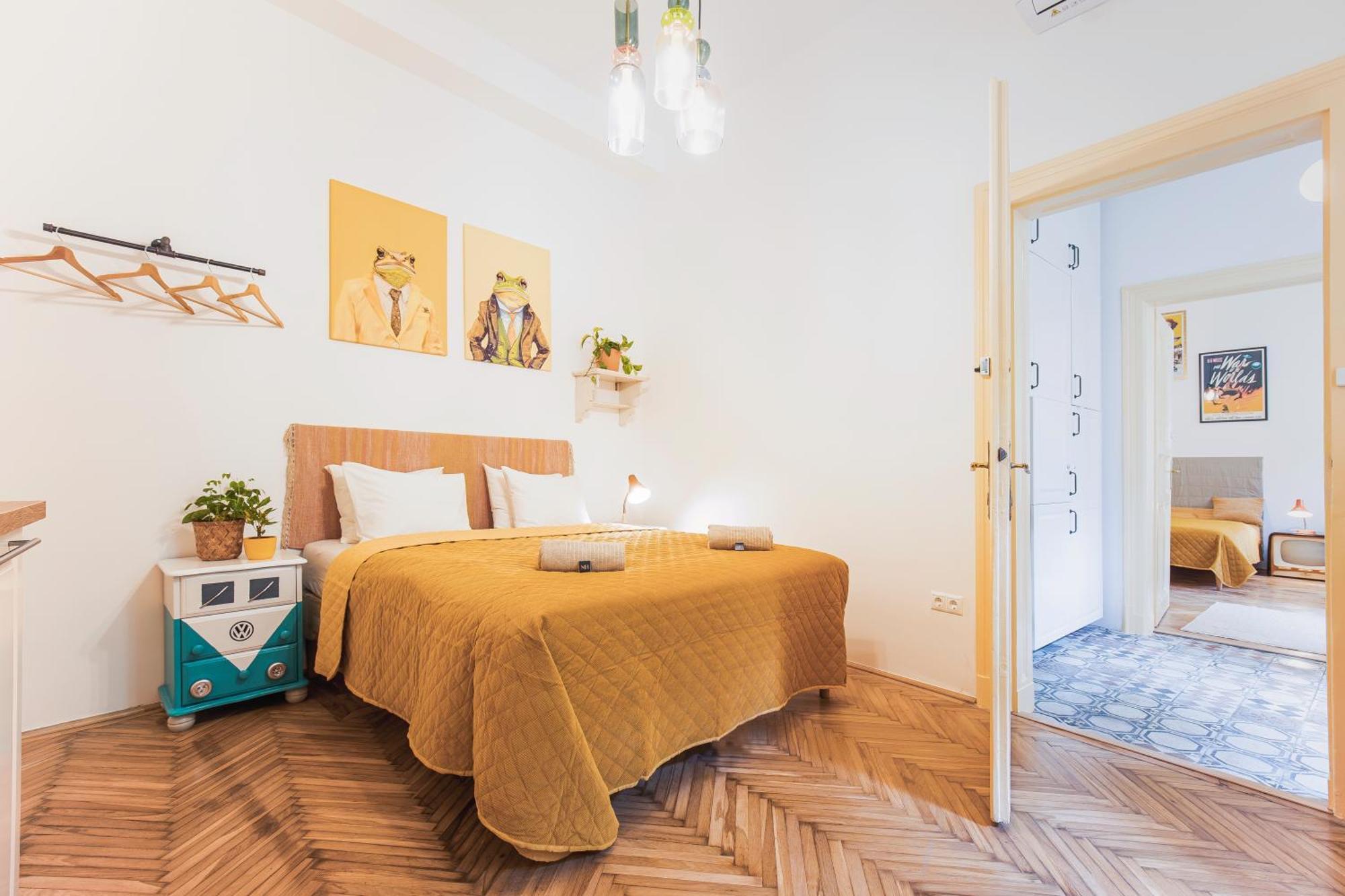 Budapestayz - Lonyay Studios Luaran gambar