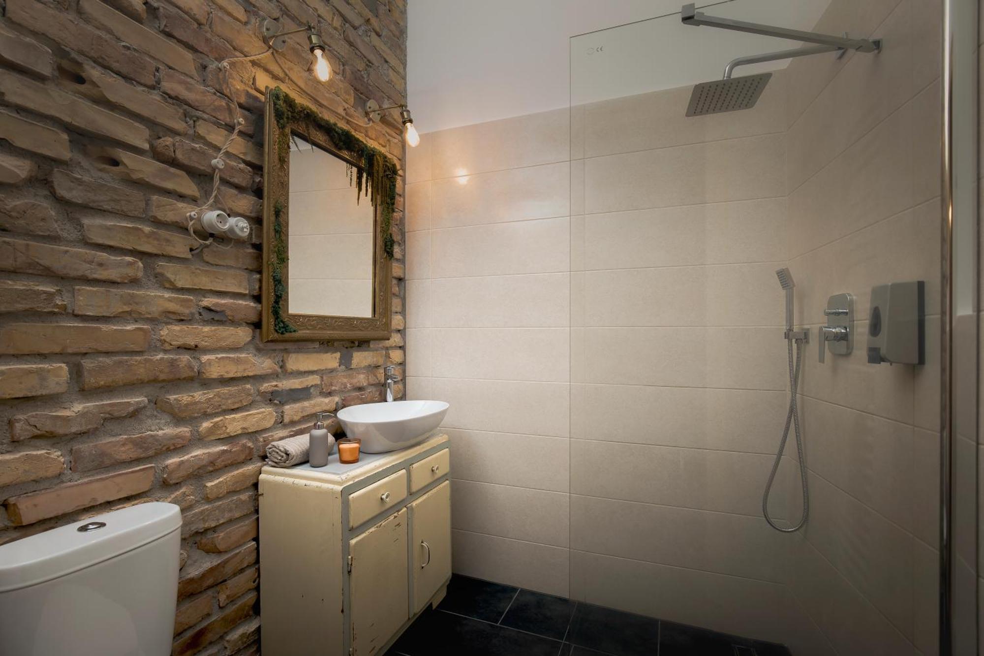 Budapestayz - Lonyay Studios Luaran gambar