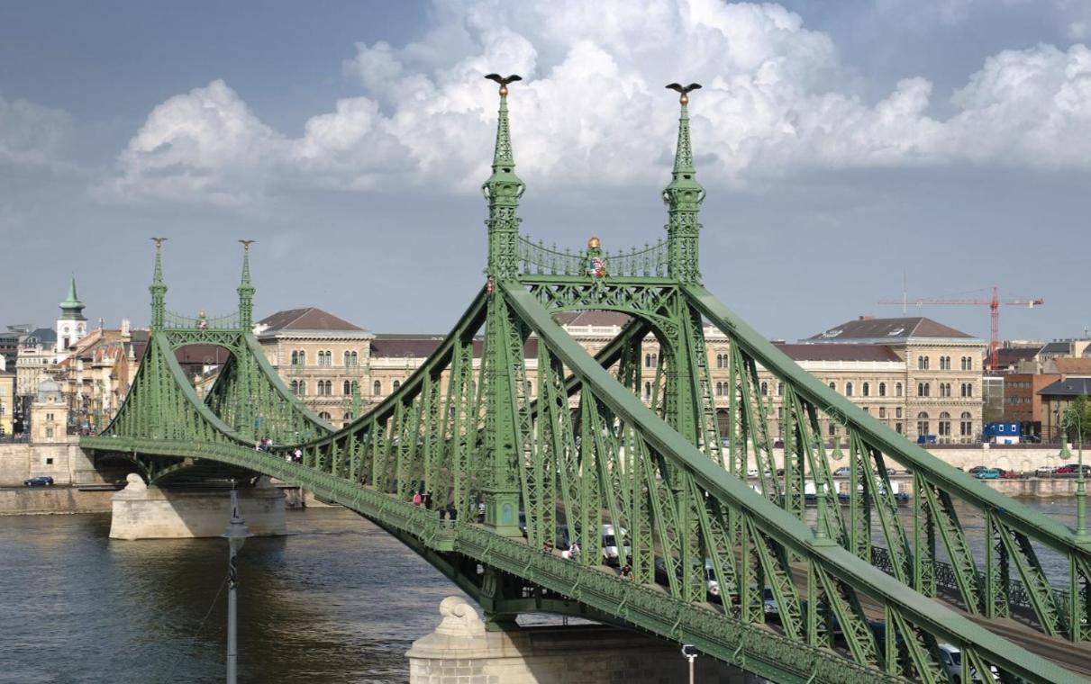Budapestayz - Lonyay Studios Luaran gambar